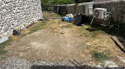 Avant terrassement cour